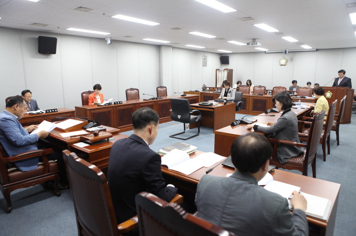 제255회 도봉구의회 임시회중 운영위원회 - 6