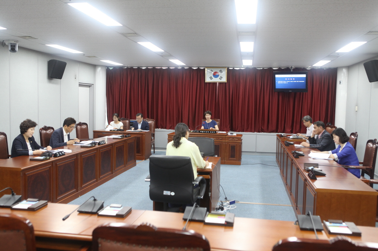 제258회 도봉구의회 임시회중 서울특별시 도봉구 역주변 노점상 개선을 위한 특별위원회 - 4