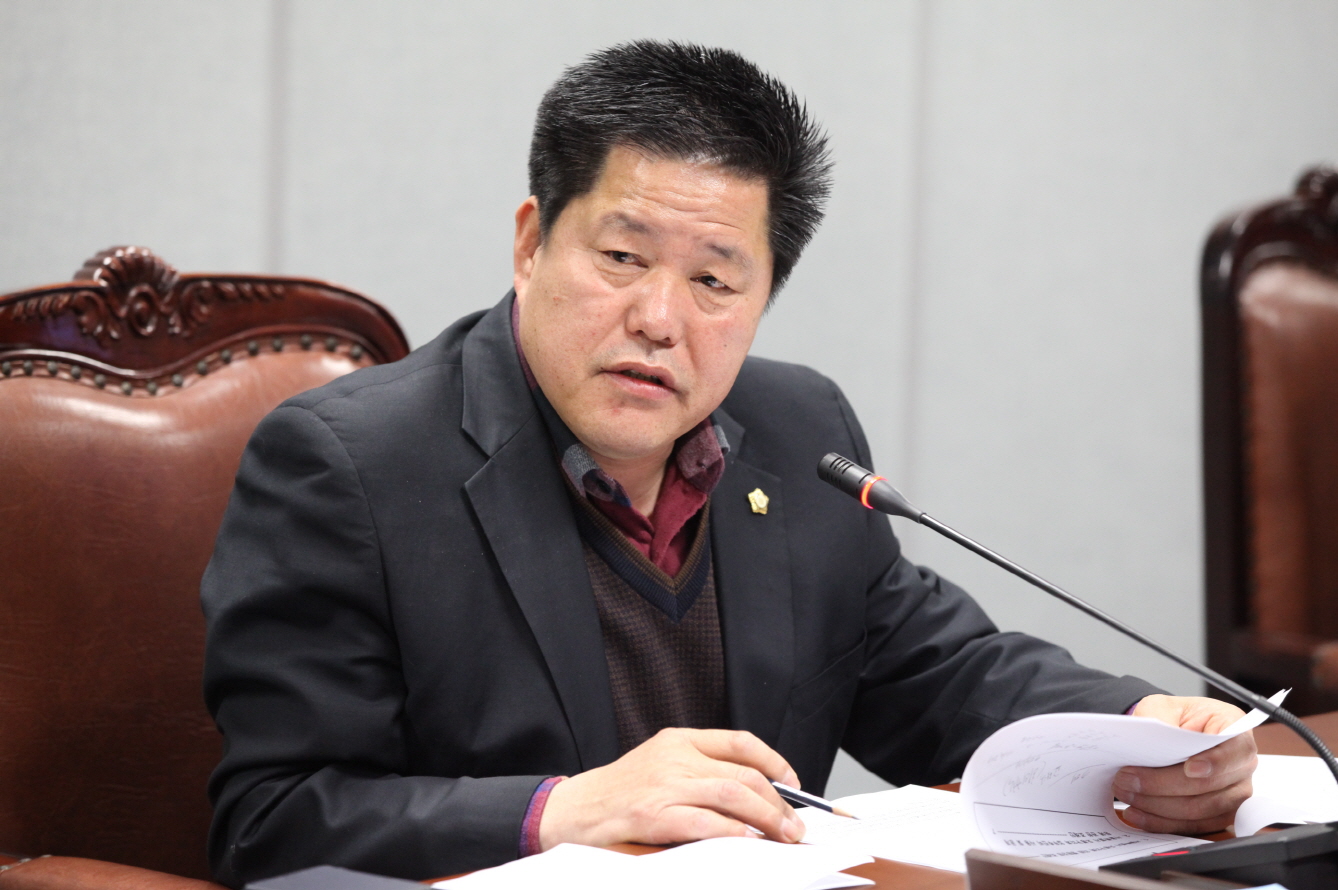 제233회 도봉구의회 임시회중 운영위원회 - 3