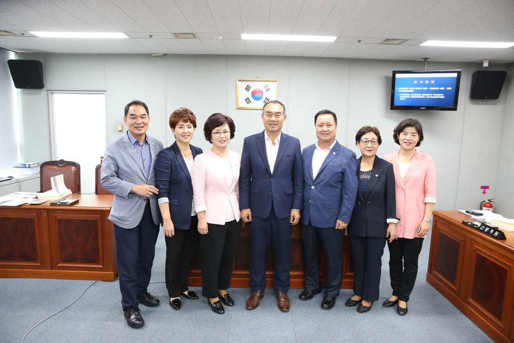 제281회 도봉구의회 제1차 정례회중 예산결산특별위원회 - 8