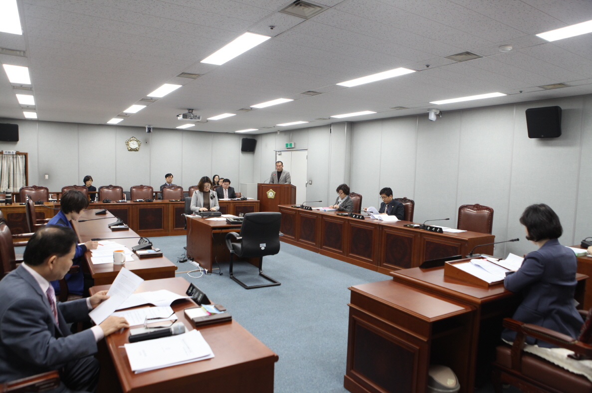 제253회 도봉구의회 임시회중 운영위원회 - 6
