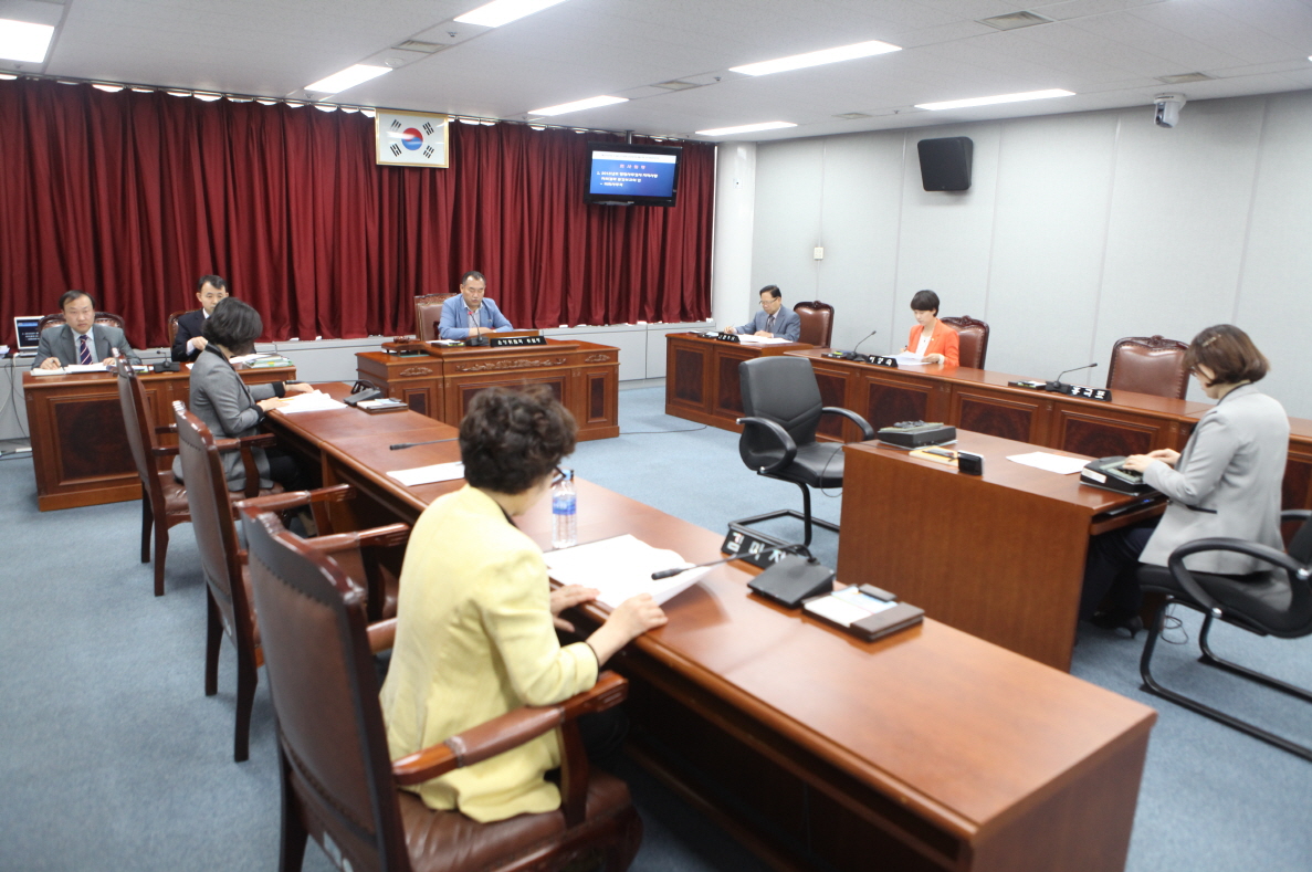 제255회 도봉구의회 임시회중 운영위원회 - 8