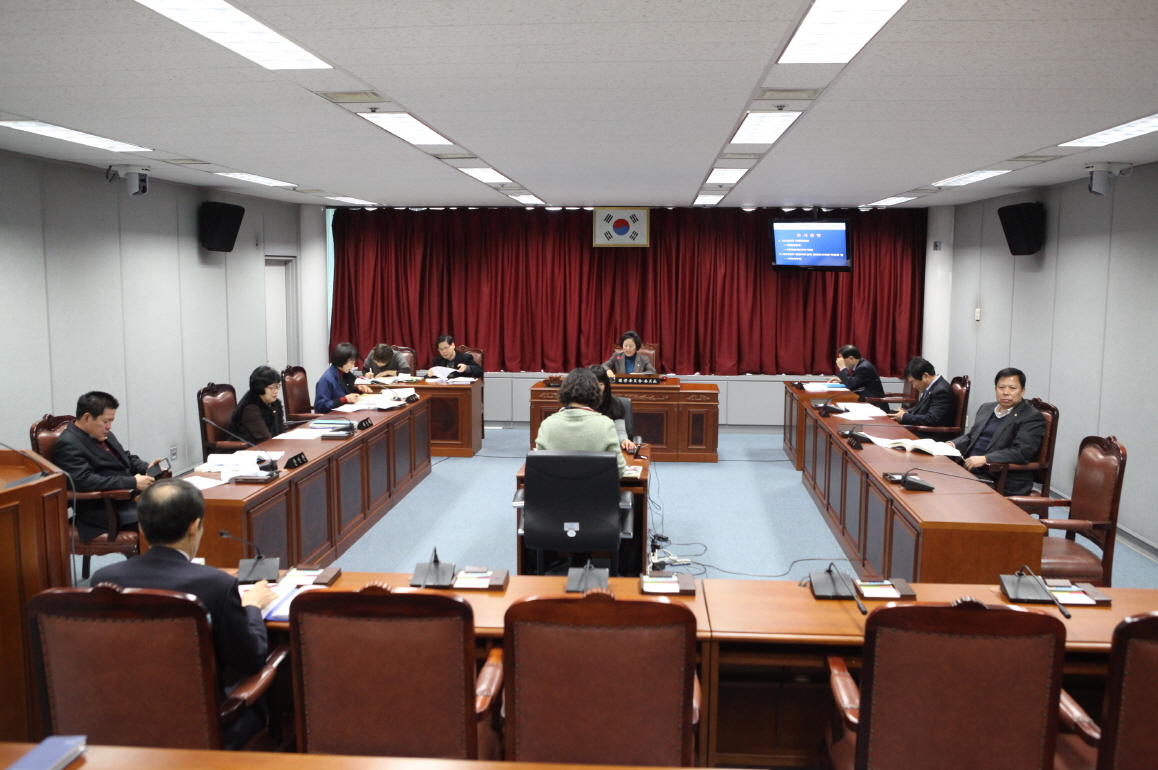 제231회 도봉구의회 정례회중 운영위원회 - 6