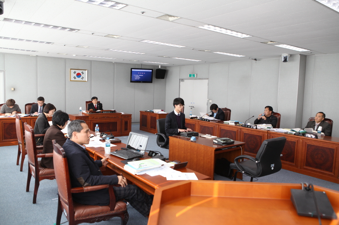 제231회 도봉구의회 정례회중 예산결산특별위원회 - 8