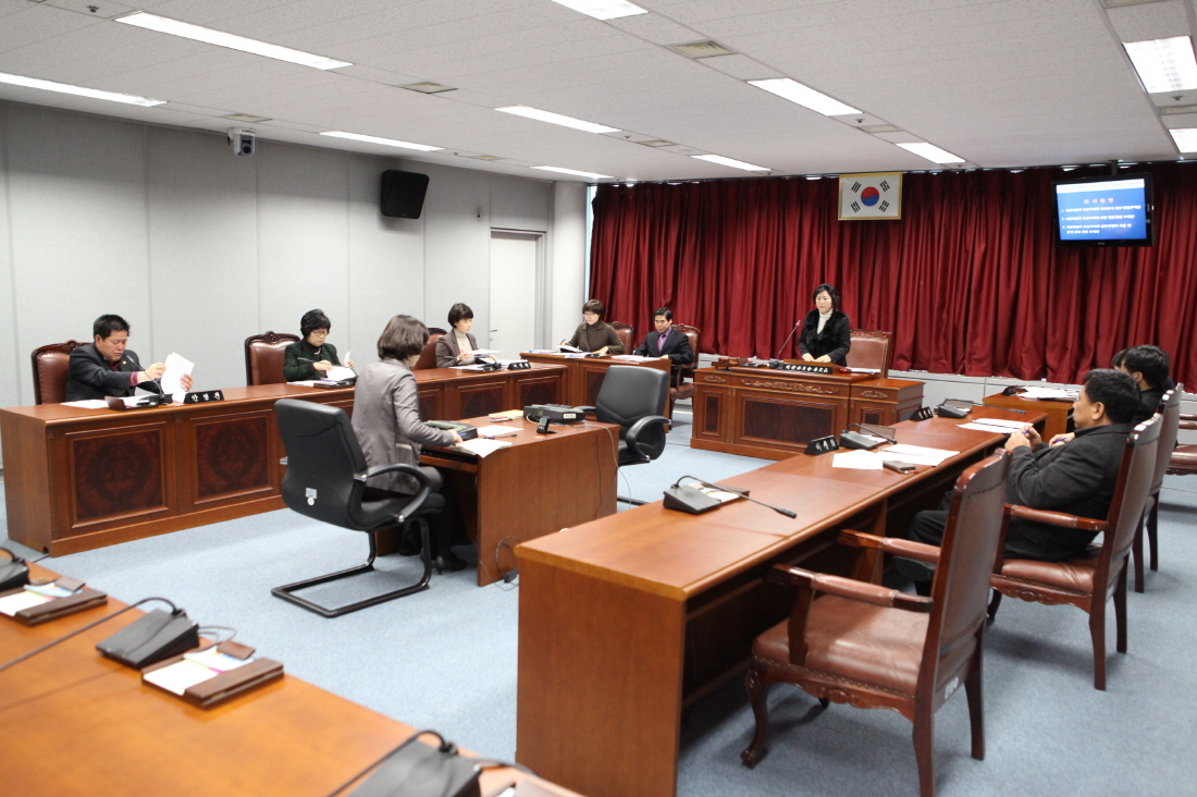 제233회 도봉구의회 임시회중 운영위원회 - 7
