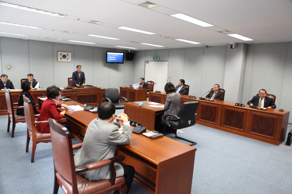 제242회 도봉구의회 정례회중 예산결산특별위원회 - 3