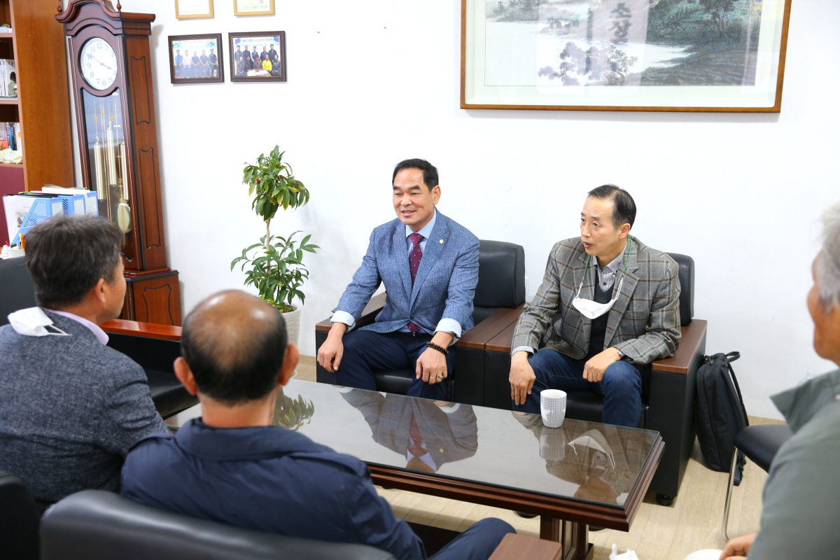 도봉구의회, 박진식 의장 도봉소상공인회 방문 - 3