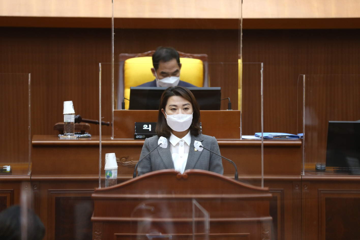 제302회 제2차 정례회 2,3차 본회의 - 12