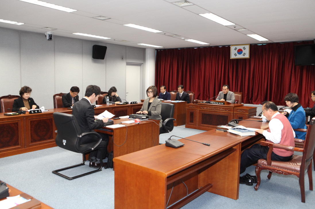제242회 도봉구의회 정례회중 행정사무감사 - 4