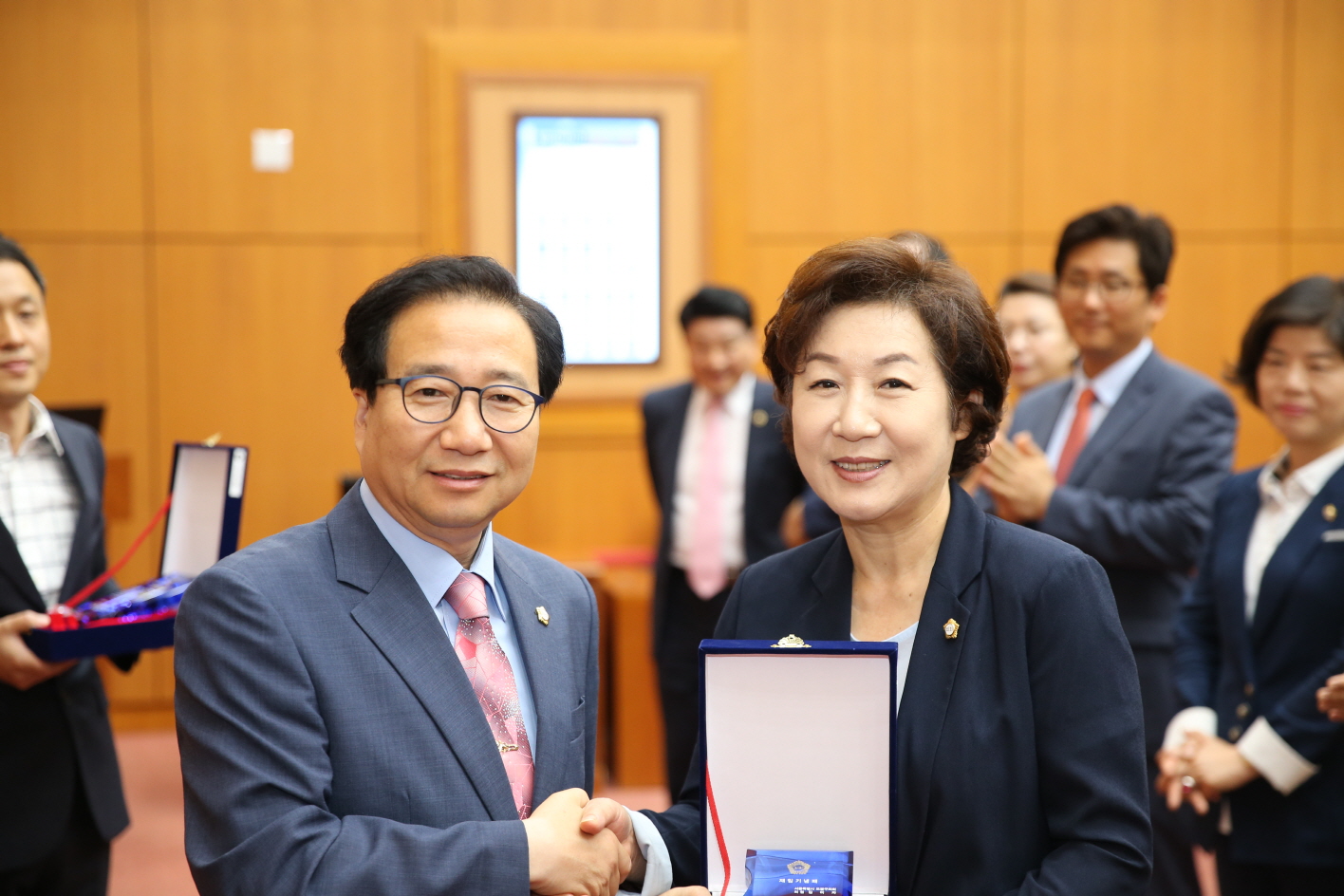 7대의회 공로패 및 재임기념패 전달식 - 3