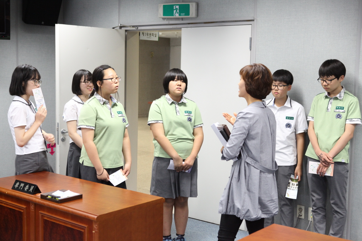 선덕중학교 의회방문 - 5