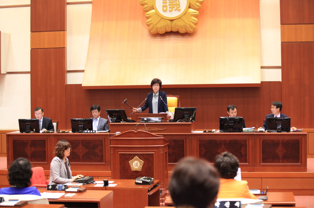 제246회 도봉구의회 임시회 개회 - 8