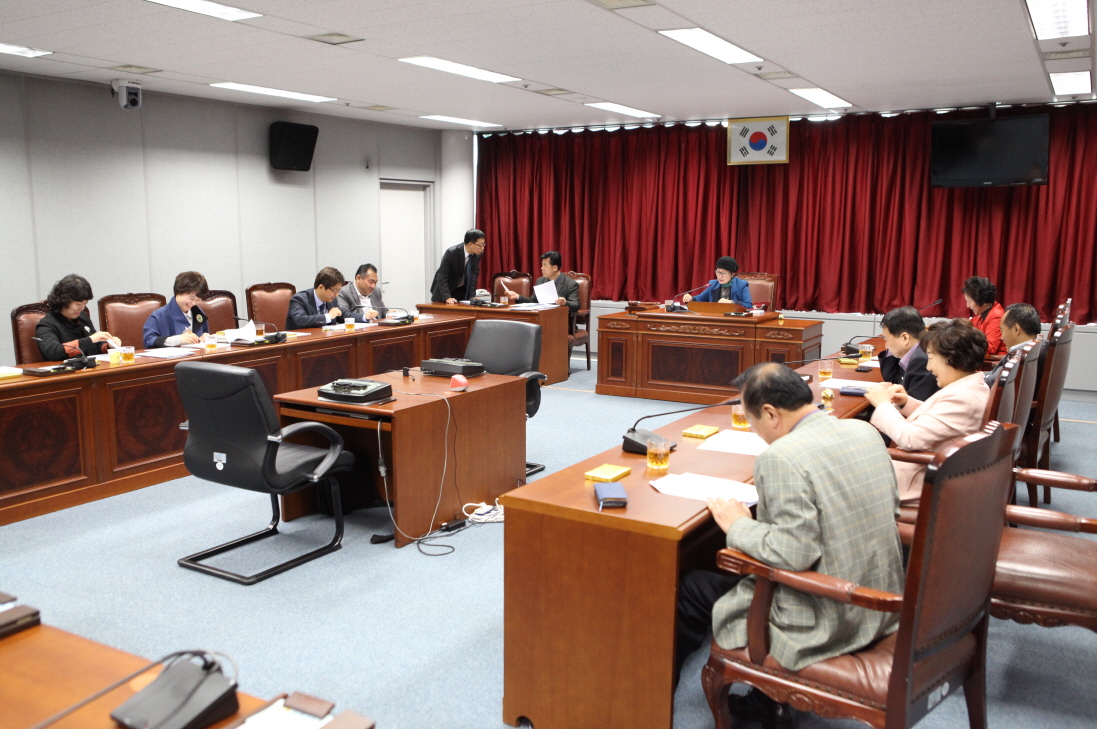 도봉구의회 의원 4월 정기 간담회 - 7