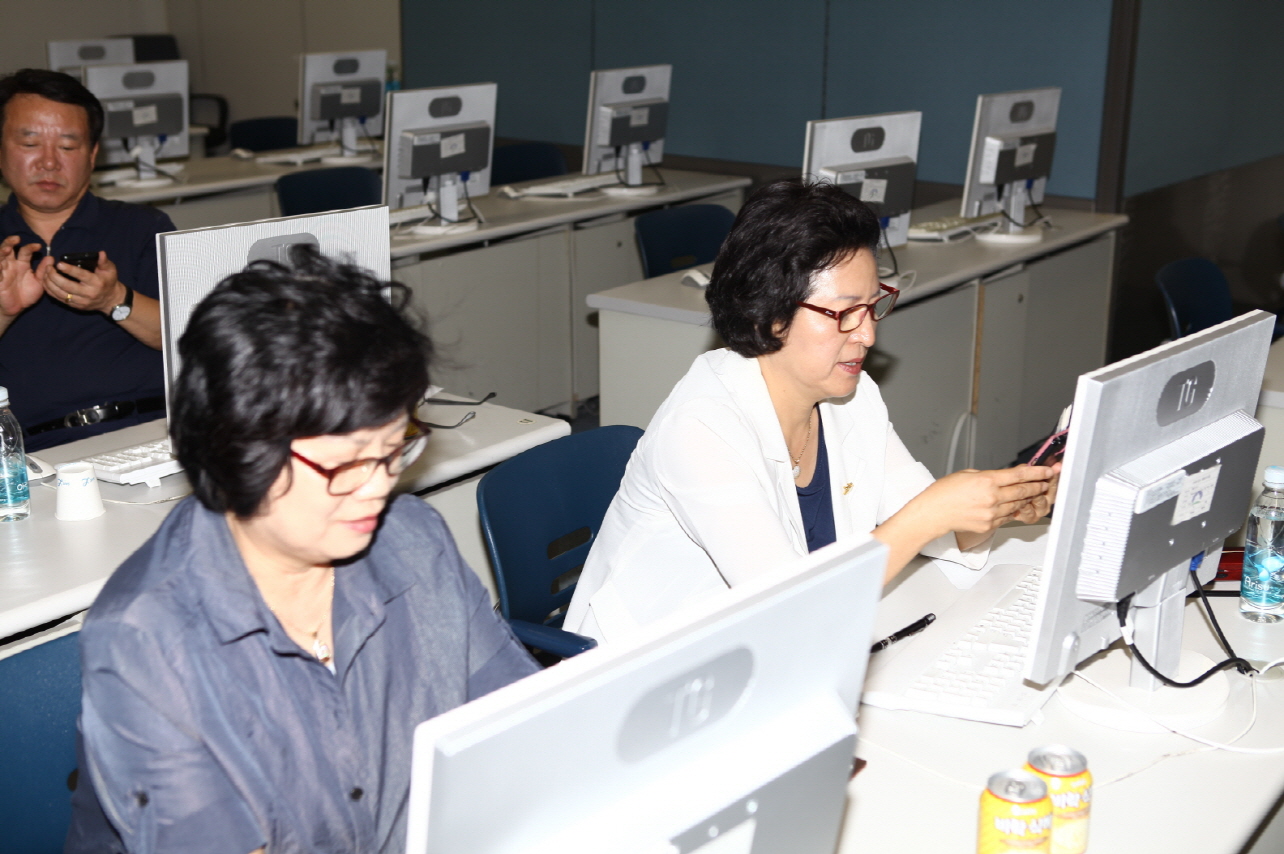 도봉구의회 스마트폰· SNS 교육 실시 - 2