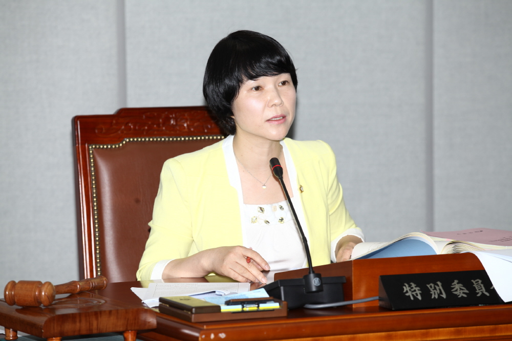 제219회 도봉구의회 임시회중 예산결산 특별위원회 - 2
