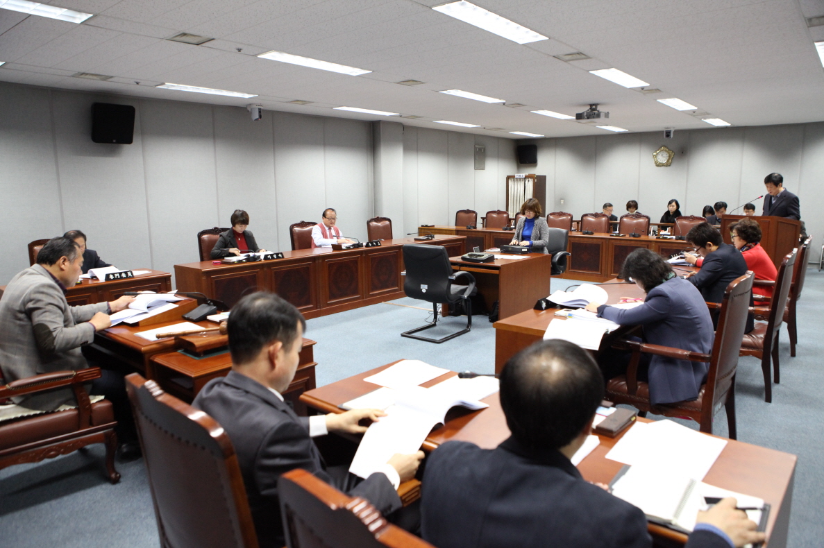 제251회 도봉구의회 정례회중 행정사무감사 - 10