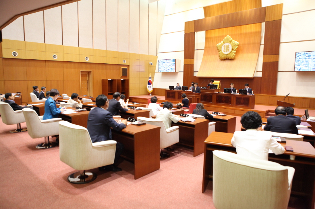 제240회 도봉구의회 정례회중 본회의 - 7