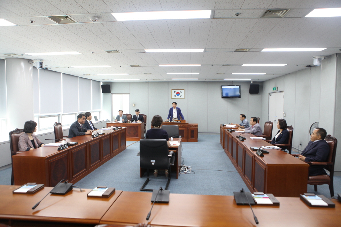 제256회 도봉구의회 정례회중 예산결산특별위원회 - 1