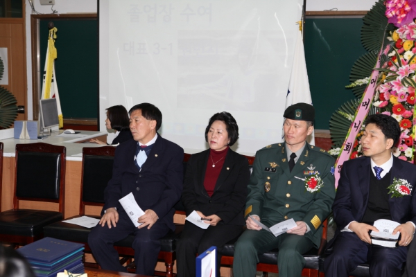 세그루 패션디자인고 및 선덕중 졸업식