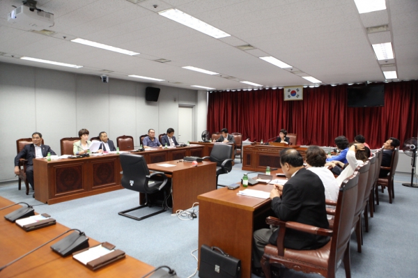 의원간담회 및 지속발전가능성 보고회