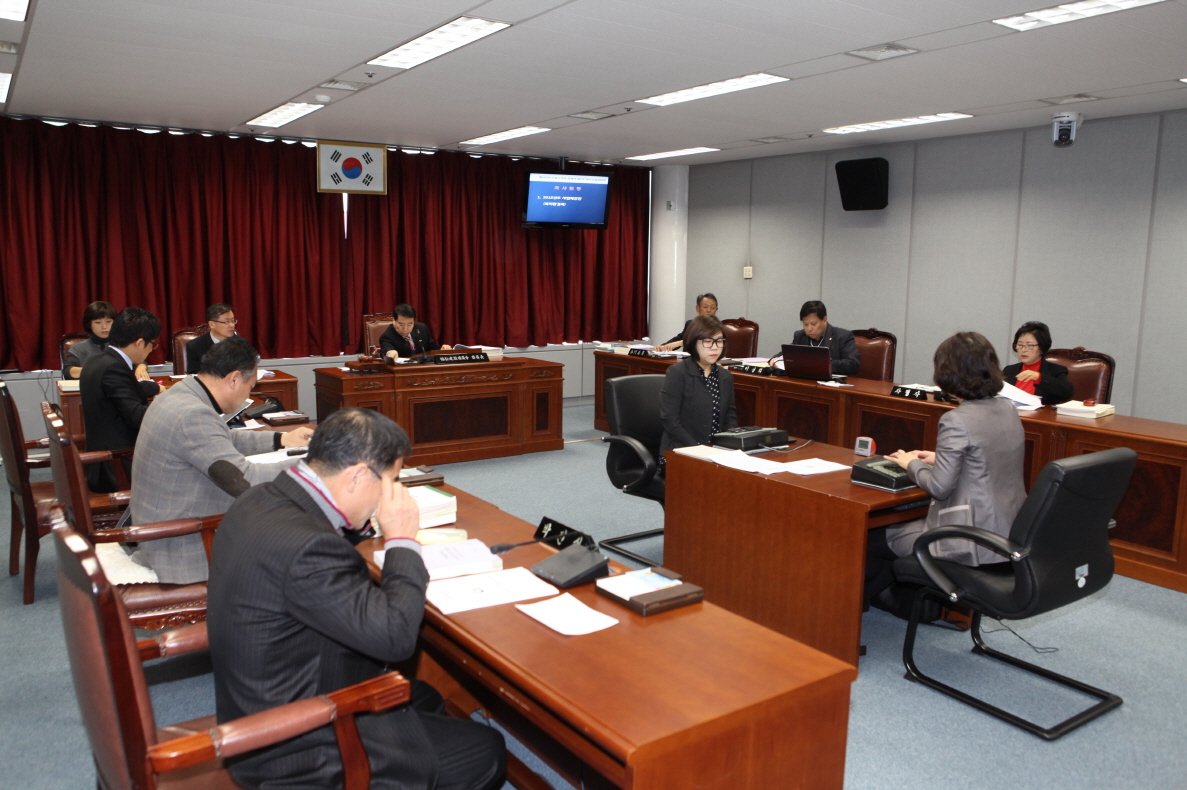 제242회 도봉구의회 정례회중 복지건설위원회 - 1