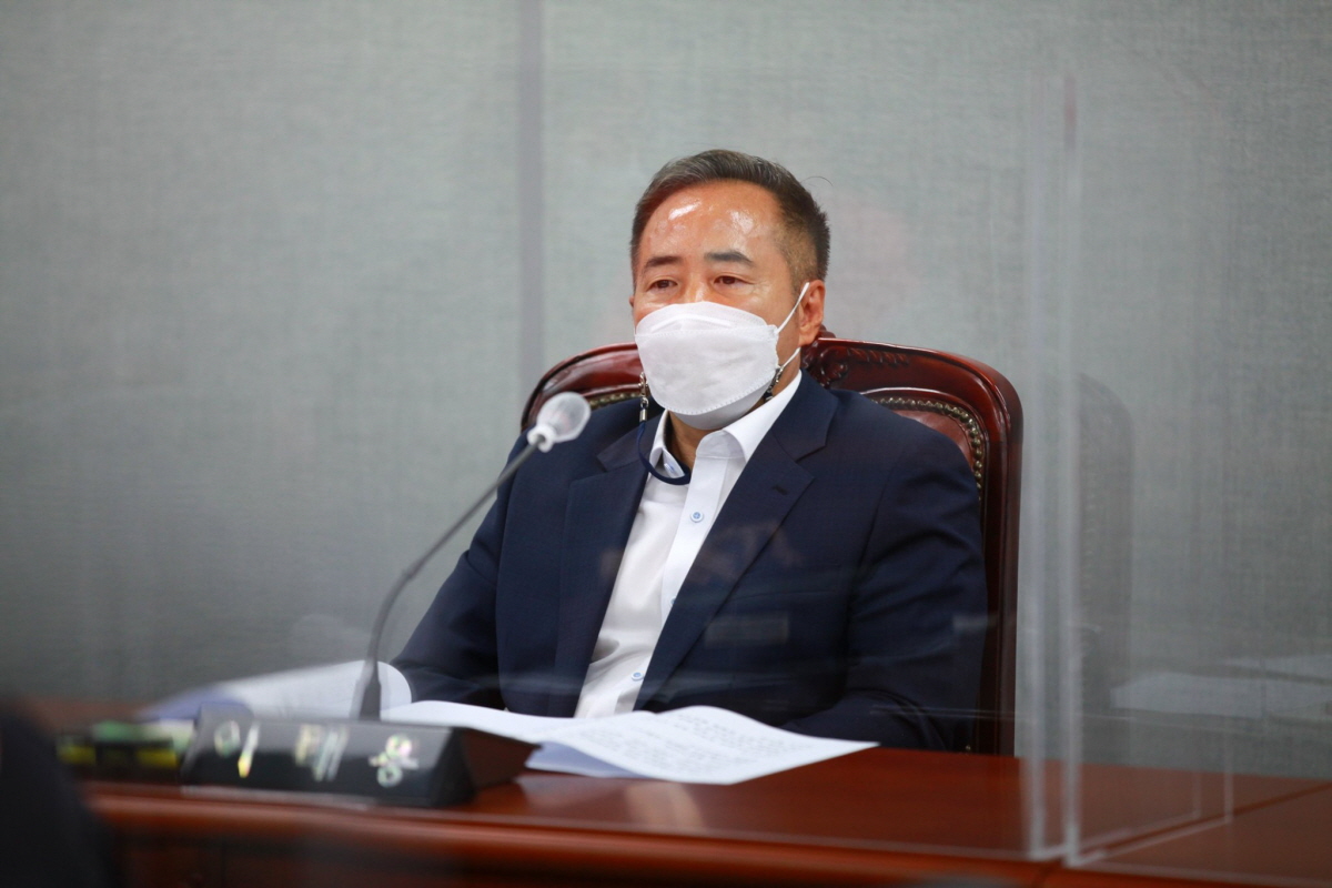 제300회 임시회 폐회중 운영위원회 개회 - 1