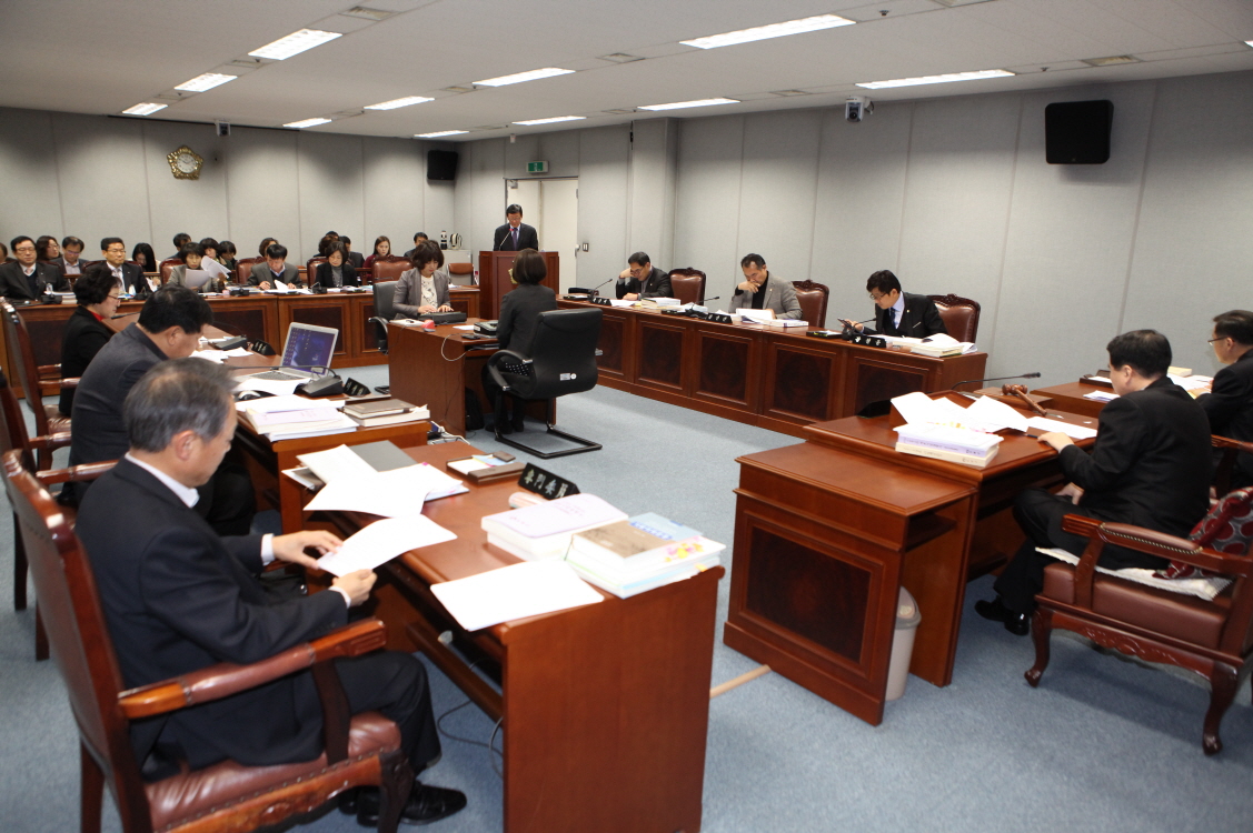제242회 도봉구의회 정례회중 복지건설위원회 - 3
