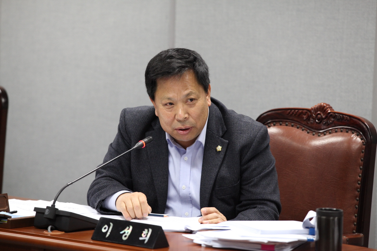제244회 도봉구의회 임시회중 복지건설위원회 - 4