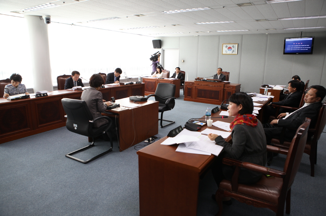 제229회 도봉구의회 임시회중 행정복지위원회 - 8