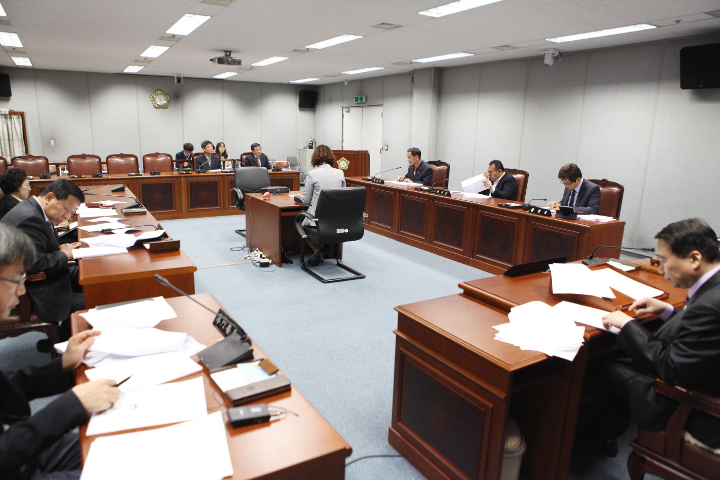 제245회 도봉구의회 임시회중 복지건설위원회 - 9