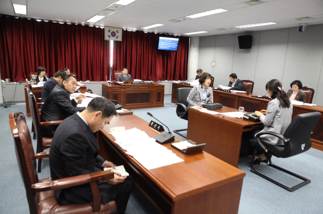 제244회 도봉구의회 임시회중 복지건설위원회 - 7