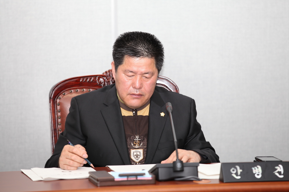   제216회 도봉구의회 임시회중 재무건설위원회 - 3