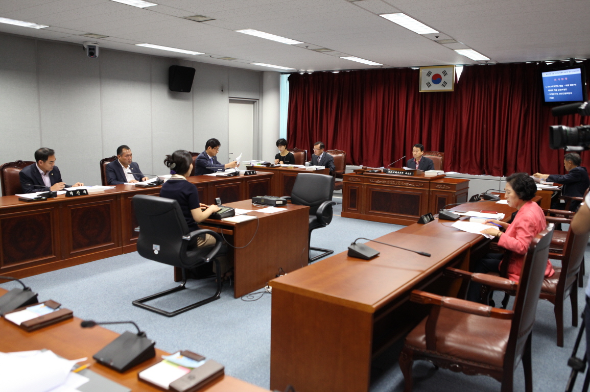 제240회 도봉구의회 정례회중 재무건설위원회 - 1