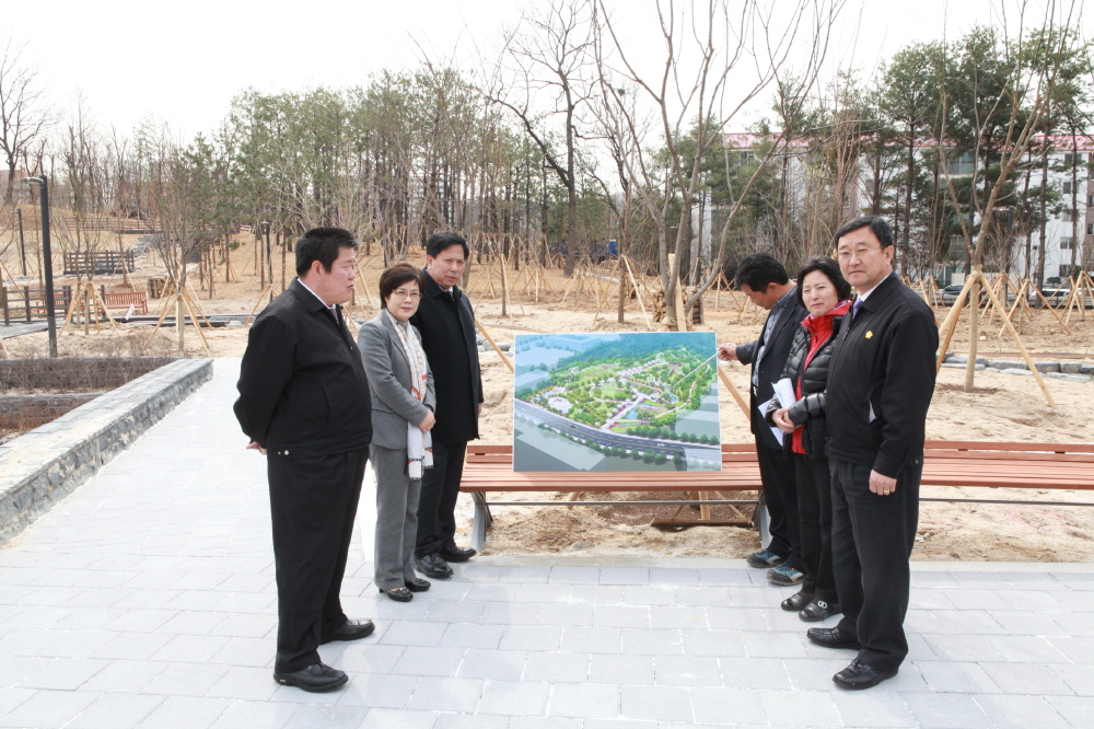 제215회 도봉구의회 임시회중 재무건설위원회 - 9