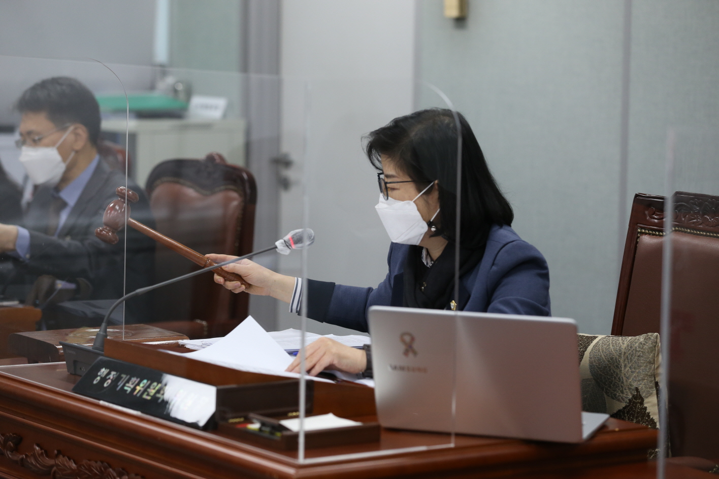제302회 2차 정례회 행정기획위원회 행정사무감사 실시 - 8