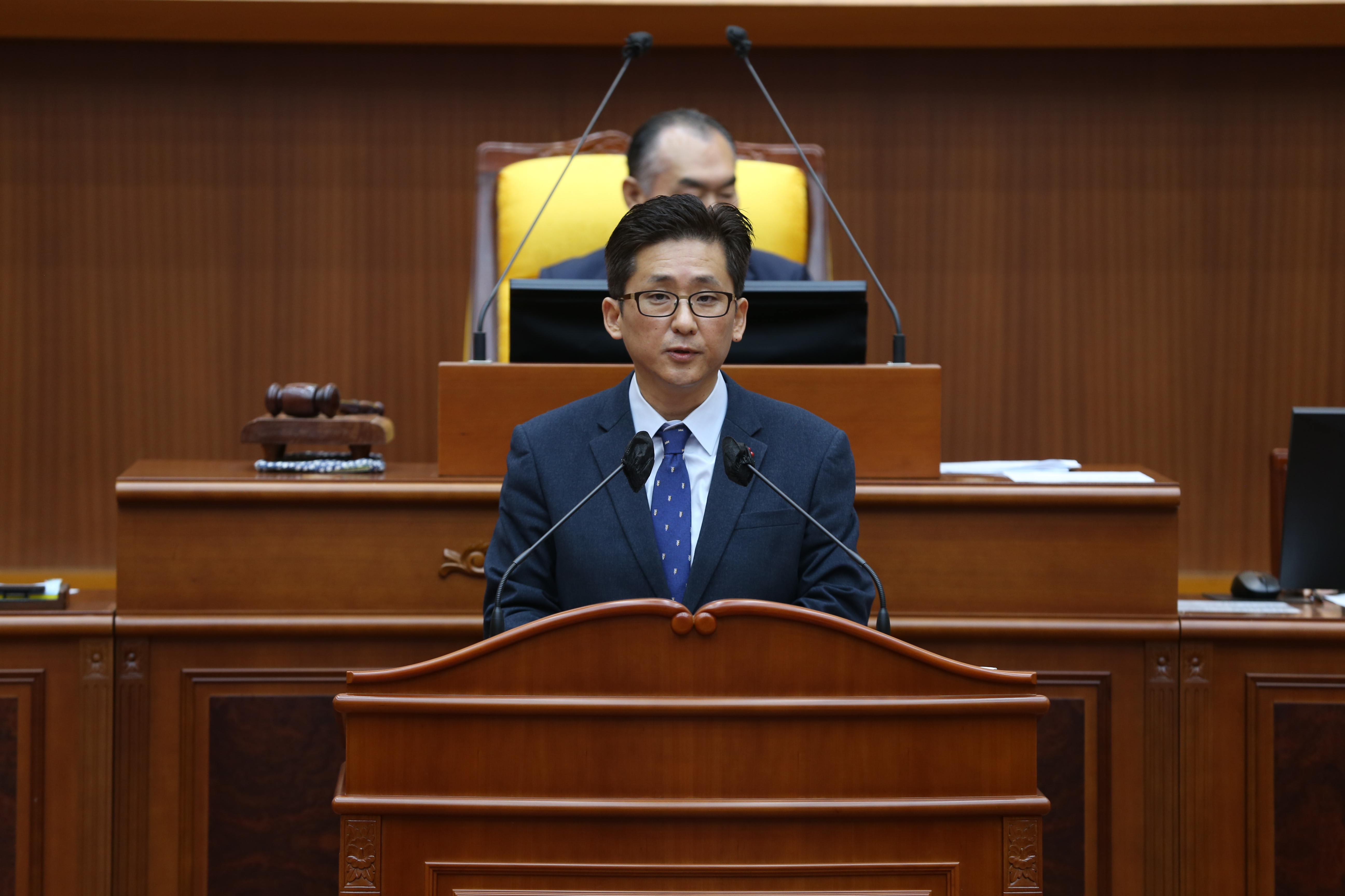 [제322회 제2차 정례회] 제2차 본회의 개회 - 11