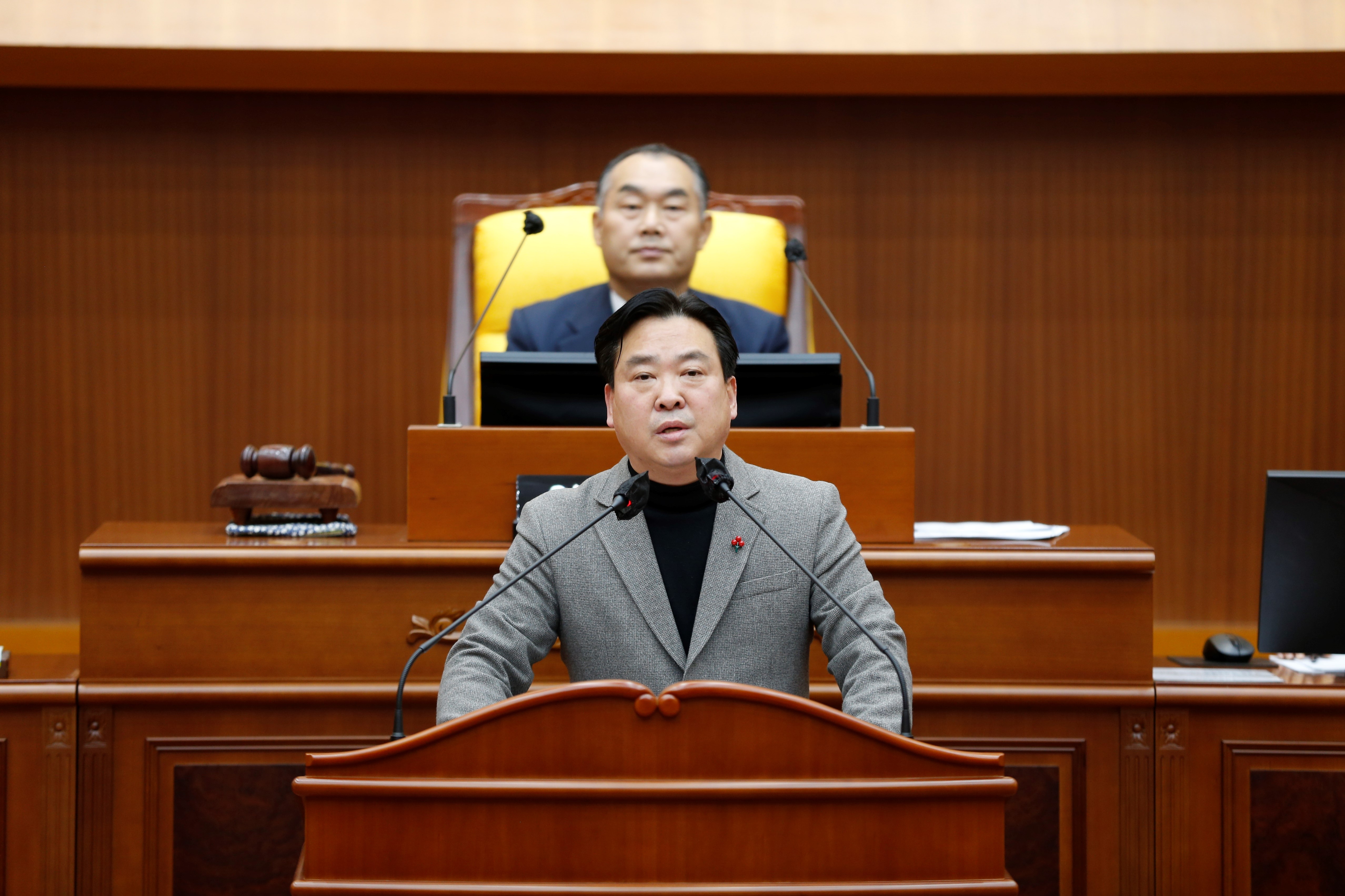 [제323회 임시회] 제2차 본회의 - 2