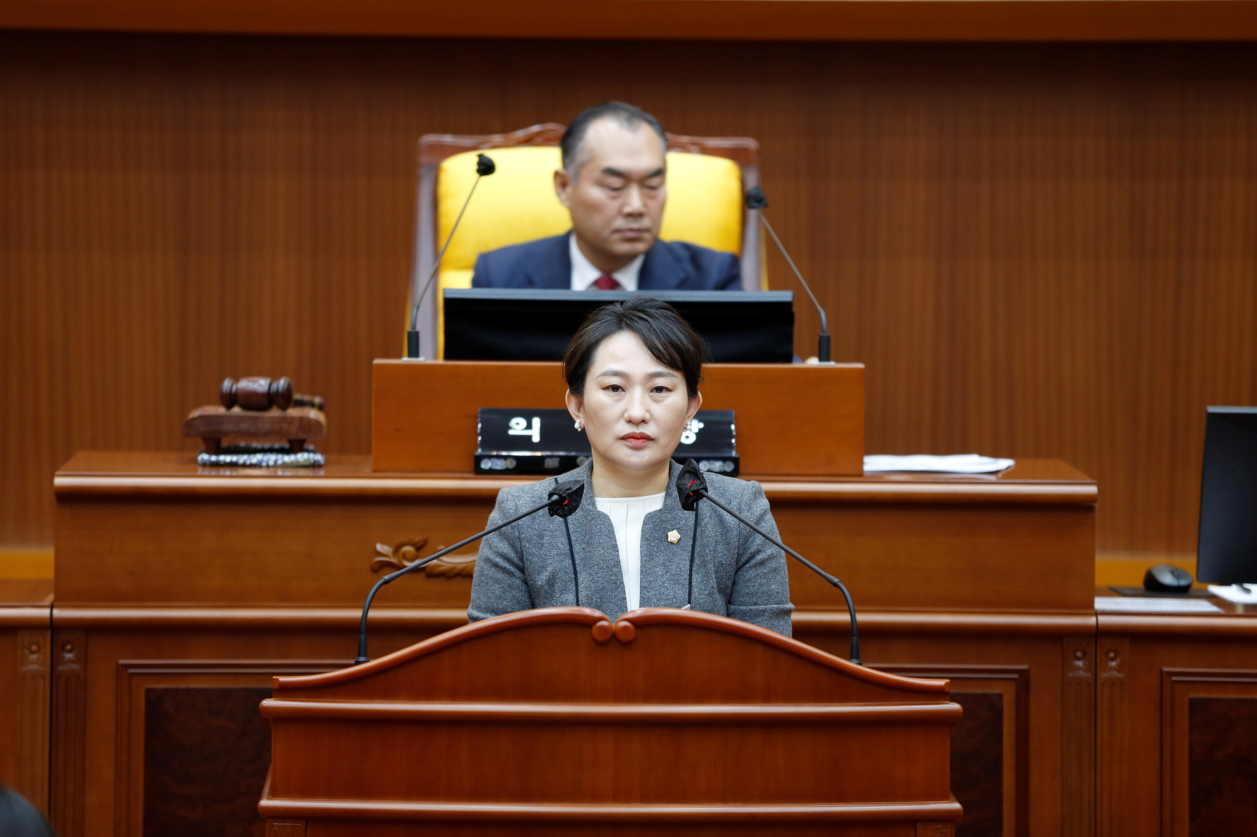 [제323회 임시회] 제2차 본회의 - 3