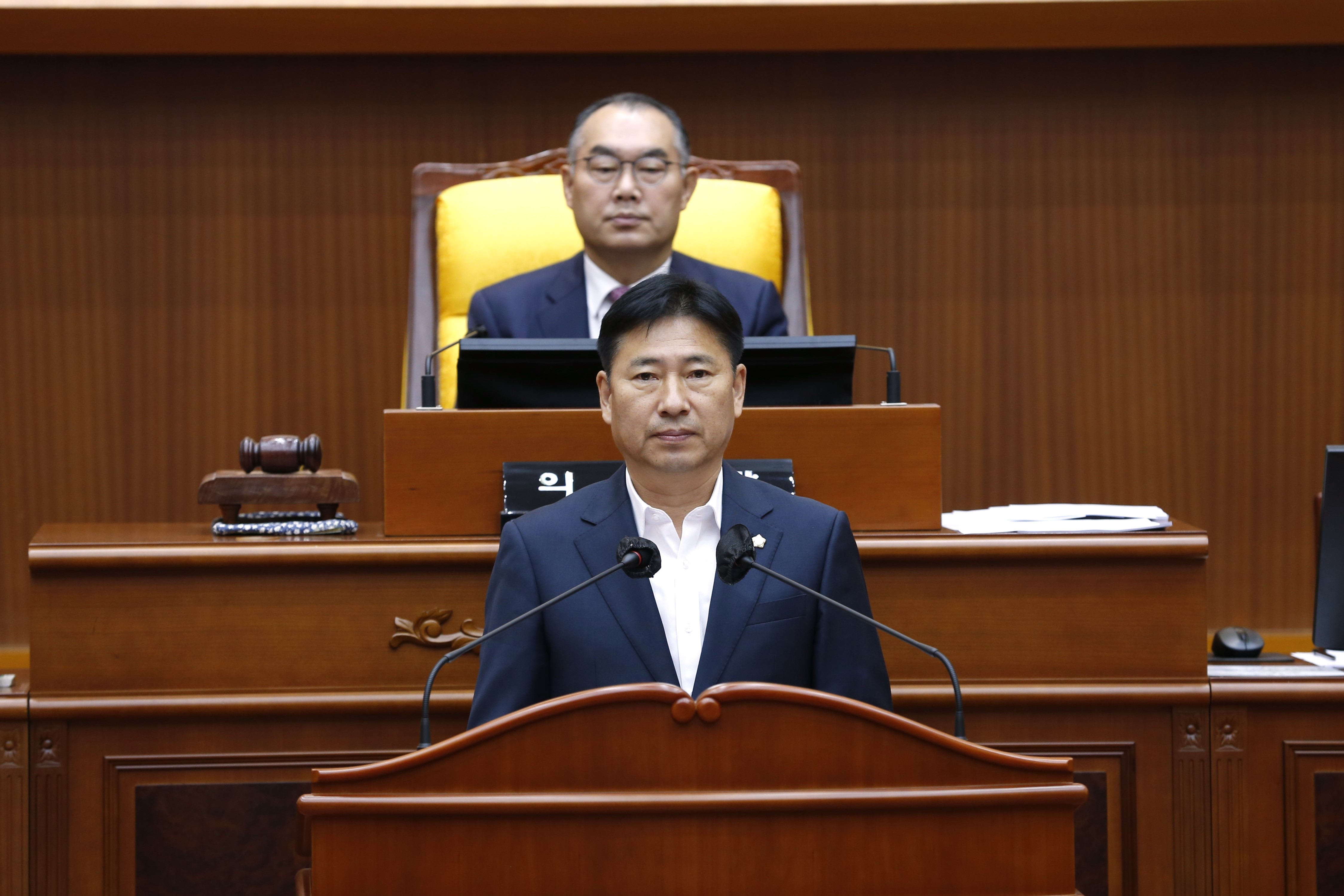 [제330회 임시회] 제2차 본회의 - 3