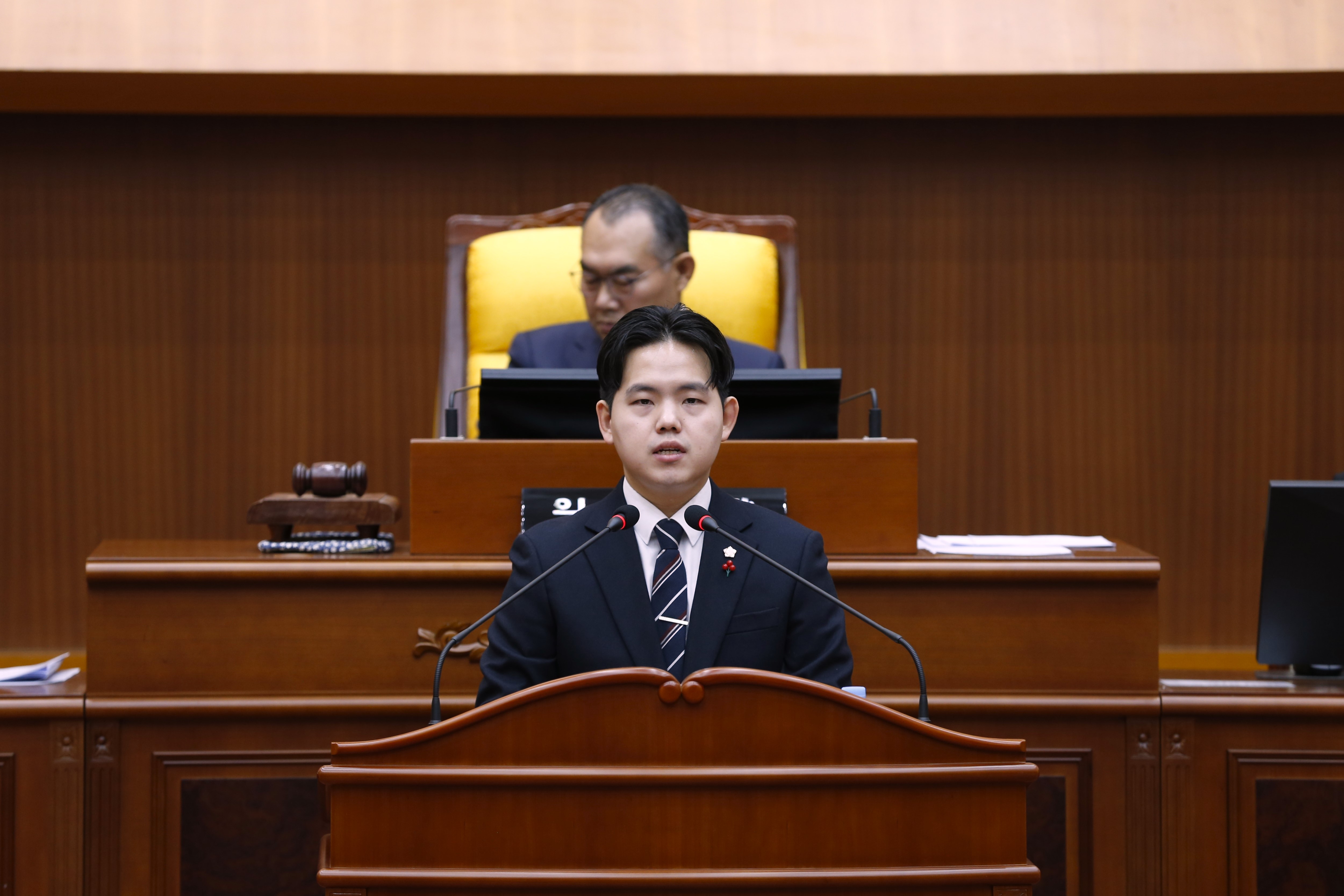 [제332회 임시회] 제1차 본회의 - 3