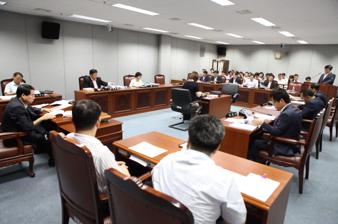 제239회 도봉구의회 임시회중 재무건설위원회 - 3