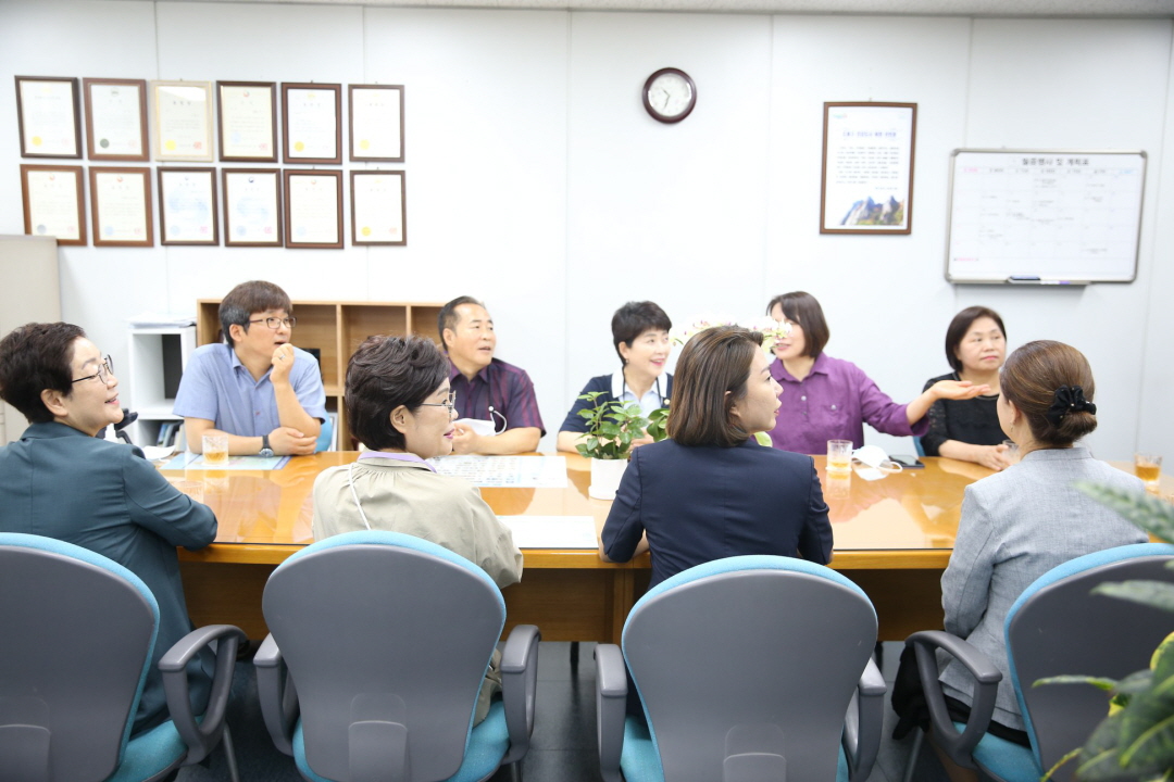 도봉구의회, 복지건설위원회 보건소 격려방문 - 2