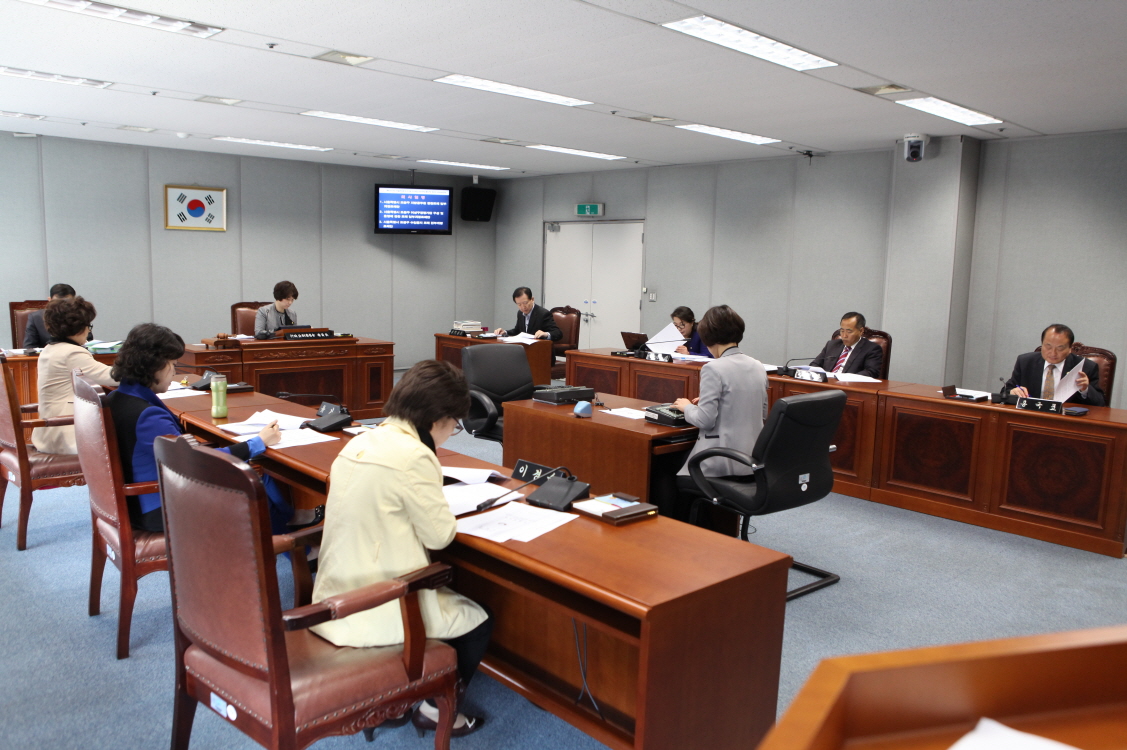 제245회 도봉구의회 임시회중 행정기획위원회 - 9