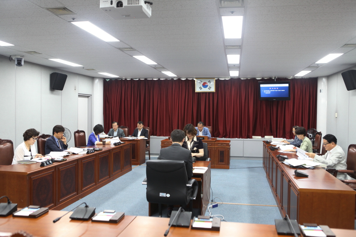 제256회 도봉구의회 정례회중 운영위원회 - 7