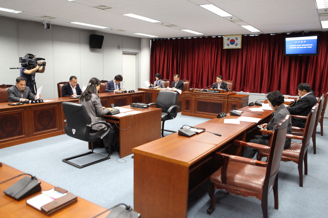 제241회 도봉구의회 임시회중 복지건설위원회 - 3