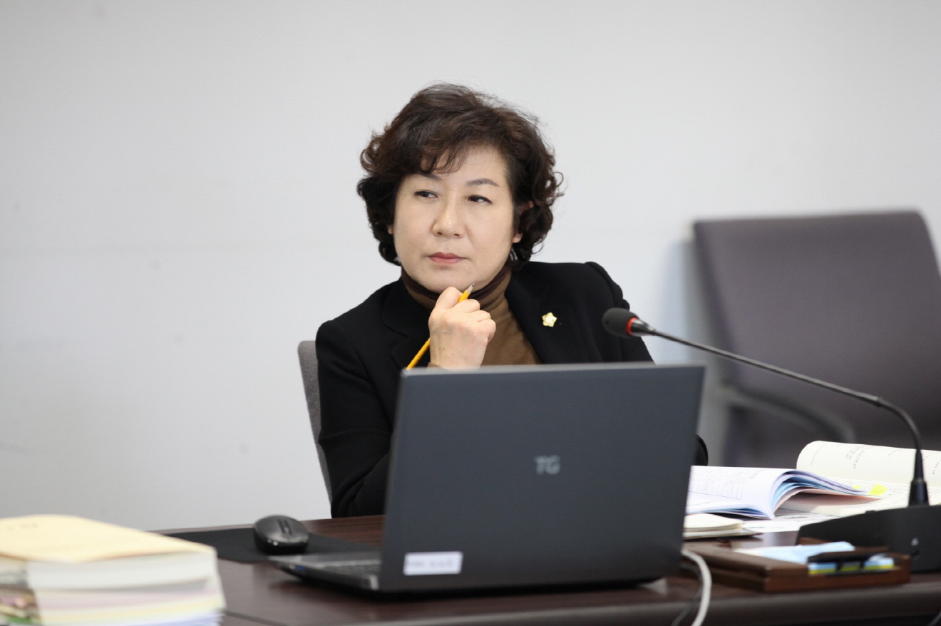 제242회 도봉구의회 정례회중 행정사무감사 - 4