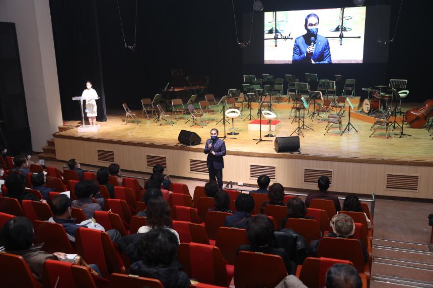 도봉구의회, 만추의 서정 간송음악회 참석