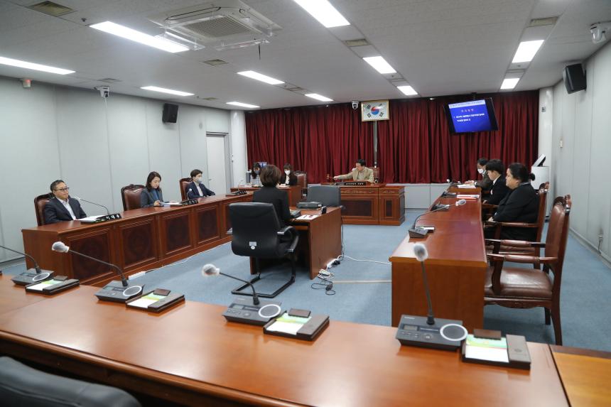 [제323회 임시회] 폐회중 운영위원회