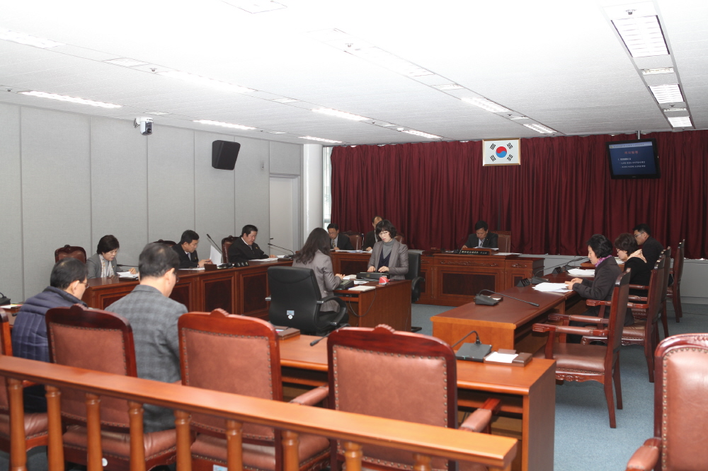 제215회 도봉구의회 임시회 폐회 - 4
