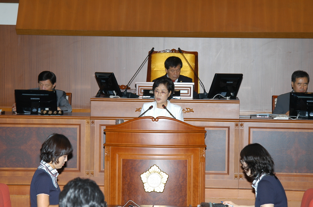 제201회 도봉구의회 구정질문요지(2차)(서울포스트 10.9.14자, 강북신문 10.9.13자)) - 1